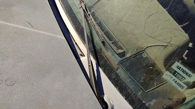 1985 Pontiac Sunbird Driver Left Windshield Wiper Arm Oem Blade Lever
