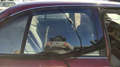 1992-1999 Olds 88 Passenger Right Rear Side Window Door Glass Oem Back 25640151