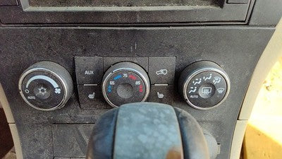 07-08 Grand Vitara Xl-7 Temperature Control Module In Dash Heater Ac Head Unit
