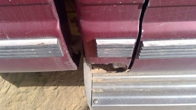 1988 Gmc Sierra 2500 Passenger Right Rear Moulding On Quarter Panel Oem Cab