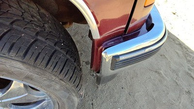 1992-00 Gmc Yukon Passenger Right Moulding From Fender Oem Trim Strip Maroon