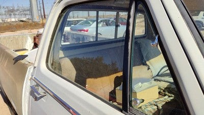 1981-1993 Dodge D350 Passenger Right Front Side Window Door Glass Oem 04160616