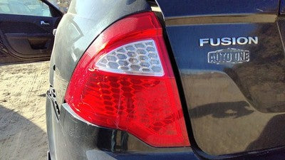 2010-2012 Ford Fusion Driver Left Tail Light Brake Lamp Oem Rear Crack