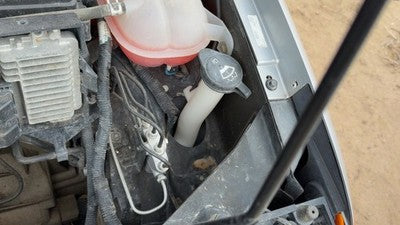 2003-2007 Saturn Ion Windshield Washer Fluid Reservoir With Pump Oem Wiper Tank