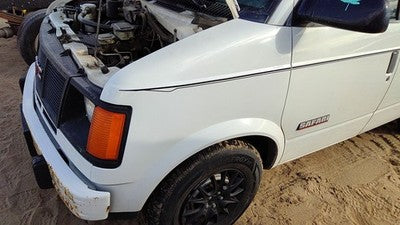 1985-1994 Gmc Safari Driver Left Front Fender Oem White 15699458
