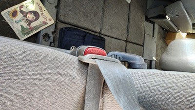 2005-2007 Dodge Caravan Driver Left Front Seat Belt Buckle Receiver Oem Khaki J1