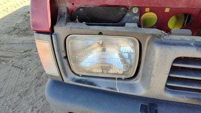 1986-1997 Nissan Hardbody Passenger Right Head Light Oem Front Lamp B601001g10