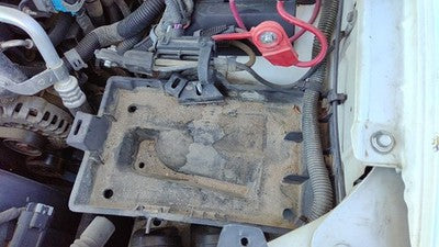 2002-2009 Gmc Envoy Complete Battery Box Mount Tray With Hold Down Oem 4.2L