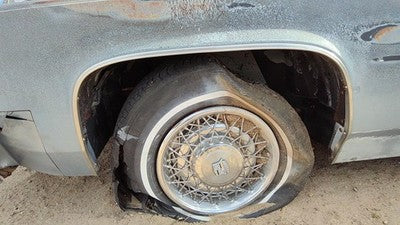1984 Deville Sedan Lh Driver Left Front Wheel Chrome Moulding Oem Fender