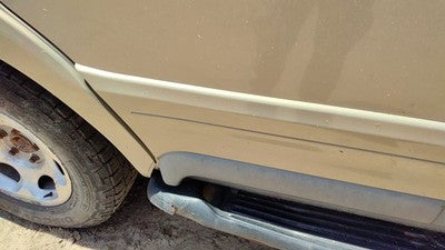 98 99 Navigator Passenger Right Rear Moulding From Door Back Trim Strip Gold Bi