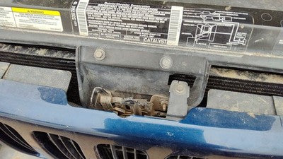 2002-2004 Jeep Liberty Hood Latch Assembly With Bracket Oem 55176756Ad