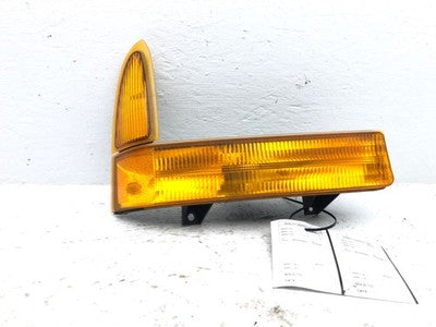 2001 F350 Super Duty Passenger Right Front Turn Signal Light Lamp Fender Mounted