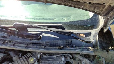 2013-2019 Nissan Sentra Driver Left Windshield Wiper Arm Oem Blade Lever
