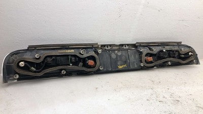 1991-1996 Buick Park Ave Ultra Middle Center Tail Light Brake Lamp Oem Rear