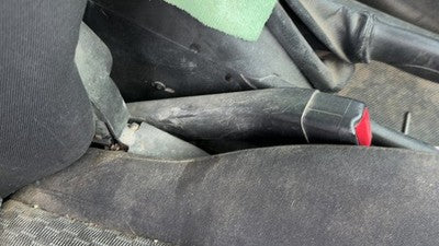 06-07 Saturn Ion Passenger Right Front Seat Belt Buckle Receiver Oem Black 19E