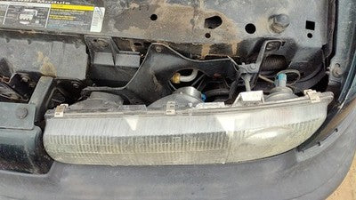 1996-1998 Saturn Sl1 Driver Left Head Light With Bracket Oem Lamp 21111169