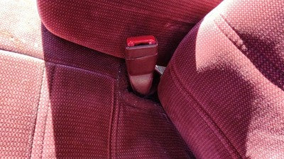 1995 Chevy Lumina Driver Left Front Seat Belt Buckle Receiver Oem Red