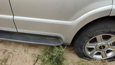 03 Lincoln Aviator Driver Left Rear Moulding From Door Back Trim Strip Silver Jp
