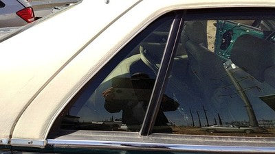 98-04 Seville Passenger Right Rear Vent Window Back Door Glass With Frame