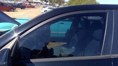 2011-2013 Kia Sorento Driver Left Front Side Window Door Glass Oem 824112P010