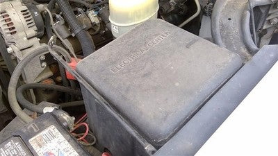 1999 Chevy Silverado 2500 Engine Fuse Box Oem Power Distribution 6.0L
