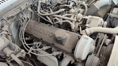 1991 Volvo 740 Valve Cover Oem 2.3L