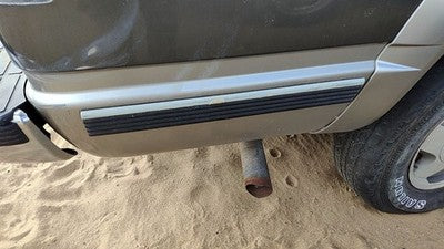 1999 Chevy Suburban Passenger Right Rear Moulding On Quarter Panel Oem