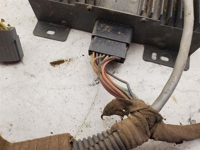 1992 Lincoln Continental Oem Stock Amplifier With Wiring Harness F10f-18C807-Ac