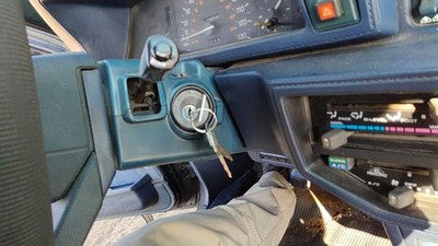 1985-1986 Toyota Camry Steering Column Trim Surround Collar Plastic Housing Blue