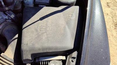 2008-2012 Chevy Malibu Complete Battery Box Mount Tray With Hold Down Oem 3.6l