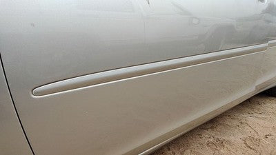 02-06 Camry Driver Left Front Moulding From Door Trim 1C8 Lunar Mist Metallic