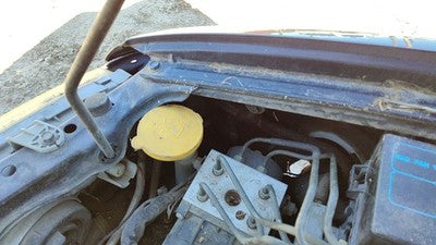 1999-02 Infiniti G20 Windshield Washer Fluid Reservoir With Pump Oem Wiper Tank