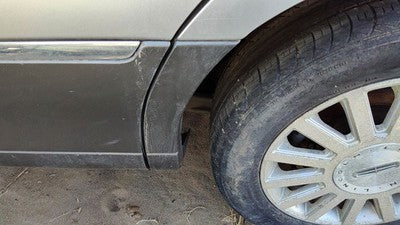 2003 Lincoln Town Car Driver Left Rear Moulding On Quarter Panel Oem Silver