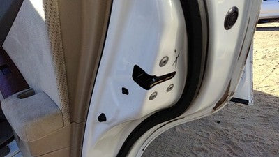 2007-2012 Nissan Altima Passenger Right Rear Door Latch With Rods/Cables Back
