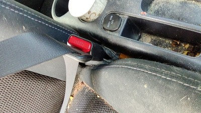 16-19 Nissan Versa Passenger Right Front Seat Belt Buckle Receiver Charcoal G