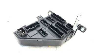 2006 Hyundai Tucson Cabin Fuse Box Oem Dash Power Panel 91110-2E001