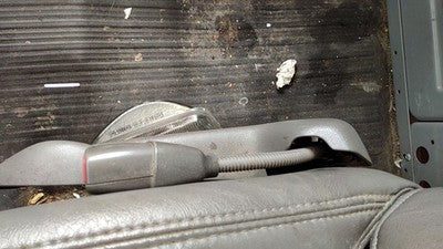 2006-2014 Chevy Express Van Driver Left Front Seat Belt Buckle Receiver Gray 93W