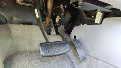 2006 Hyundai Sonata Gas And Brake Pedal Assembly Automatic Transmission