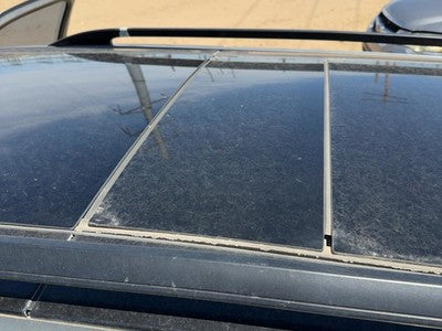 2004-2009 Cadillac Srx Center Middle Sun Roof Glass Oem Top Window 15212372