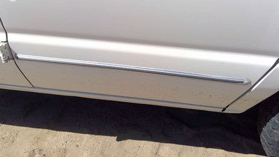1993-2004 Ford Van E150 Passenger Right Front Moulding From Door Oem Trim Strip