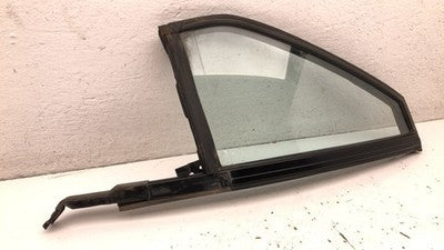 87-91 Bonneville Passenger Right Rear Vent Window Small Back Door Glass Wh Frame