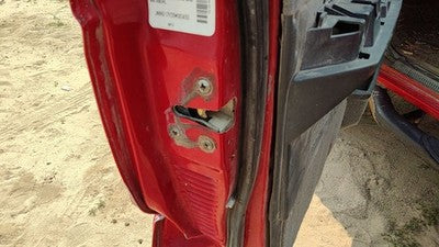 1995 Nissan Pathfinder Driver Left Front Door Latch With Rods/Cables Oem