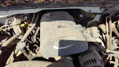 2005 Sierra 1500 Hd Engine Cover Top Plastic Shield Oem 6.0L