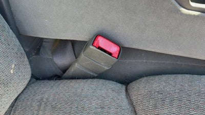 00-05 Buick Century Passenger Right Front Seat Belt Buckle Receiver Oem Gray 93B