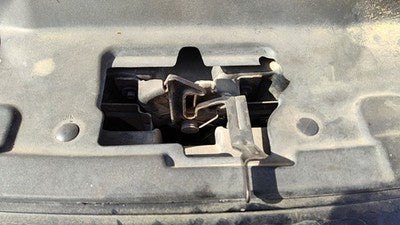 1997-2004 Ford F150 Hood Latch Assembly With Bracket Oem
