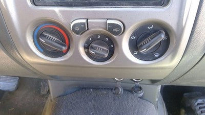 04-12 Chevy Colorado Temperature Control Module In Dash Heater Ac Head Unit C60