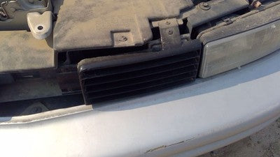 1988-1991 Cutlass 2 Door Driver Left Front Grille Oem 14102925