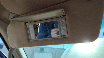 2000-2002 Ford Expedition Driver Left Sun Visor Oem Tan Fh Yl1Z7804105Aaa