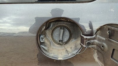 2005-2009 Chevy Equinox Fuel Filler Neck Assembly With Gas Cap Oem 25820152