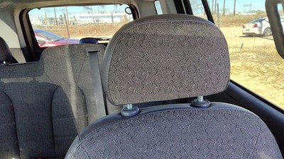 2004-2005 Ford Explorer Pair Of Front Headrests Oem Left Right Set Seat
